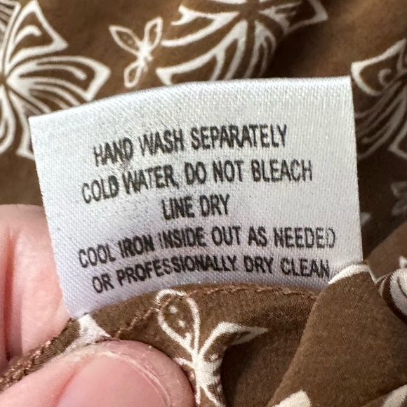 Basil & Maude All Silk Skirt or Strapless Top. Stretch smocked at top Size large - Picture 11 of 11